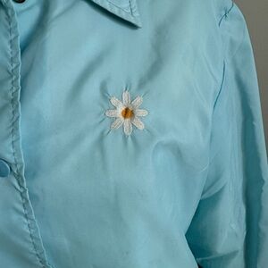 Vintage Light Blue Windbreaker Jacket with Daisy Size Medium